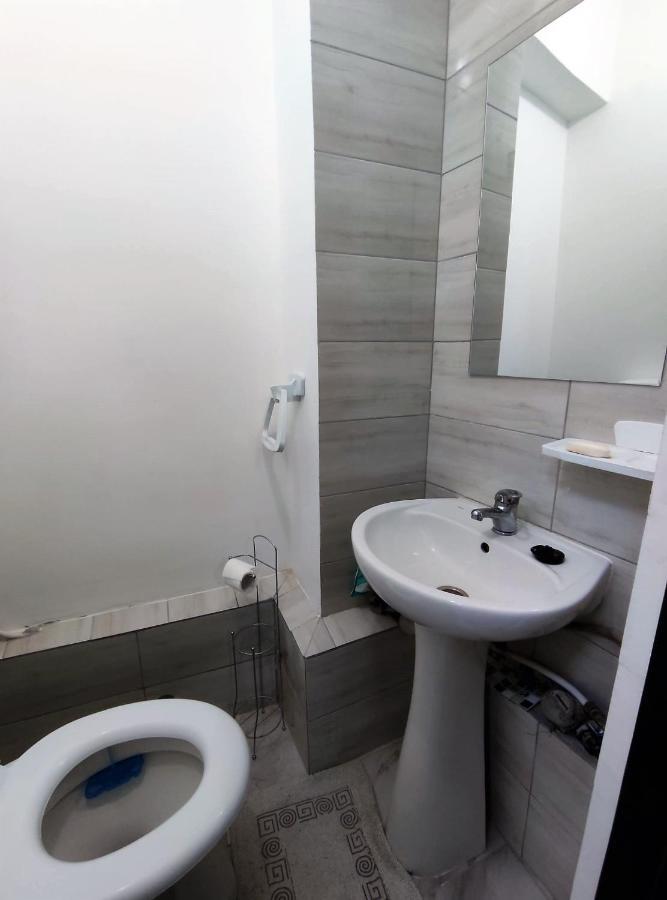 Lake And Park View Residence Bukarest Kültér fotó